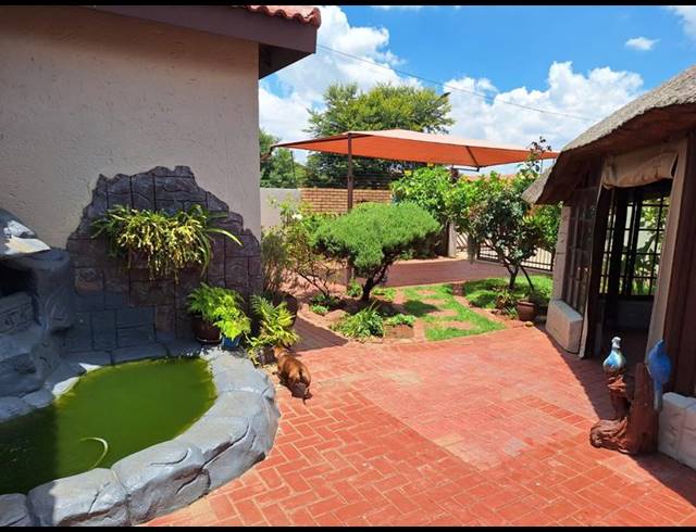 3 BEDROOM PROPERTY TO RENT IN EIKE PARK